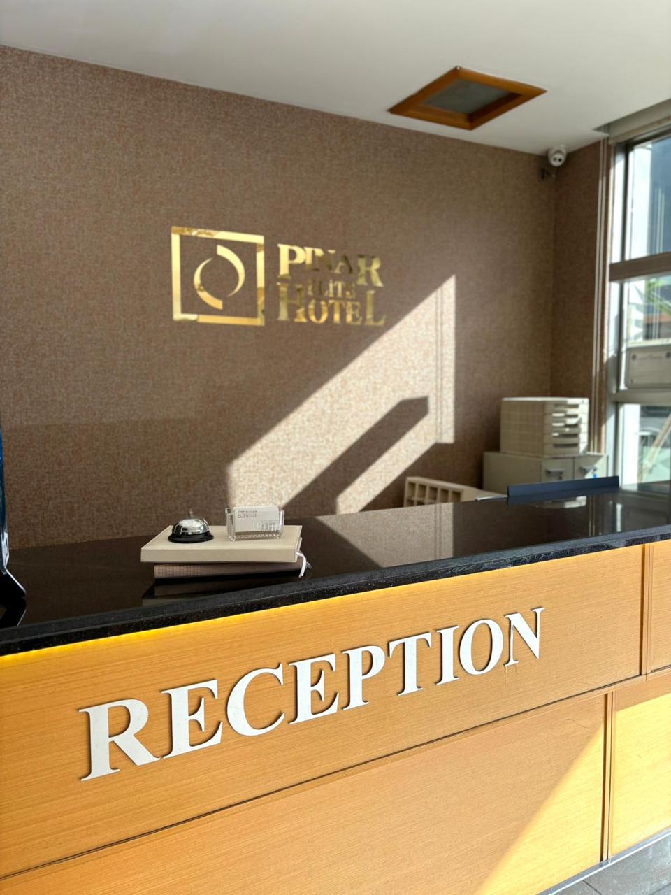 Pınar Elite Hotel resepsiyonu